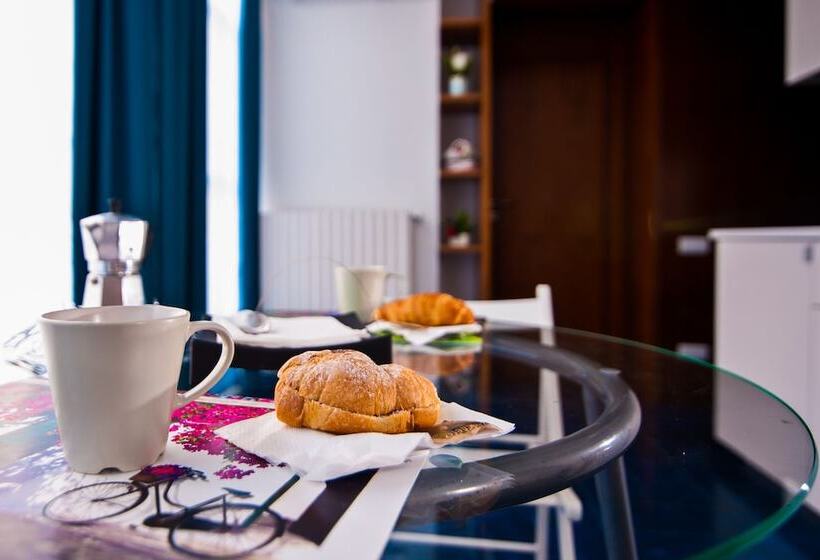 اتاق استاندارد چهار تخته, Bastia 2