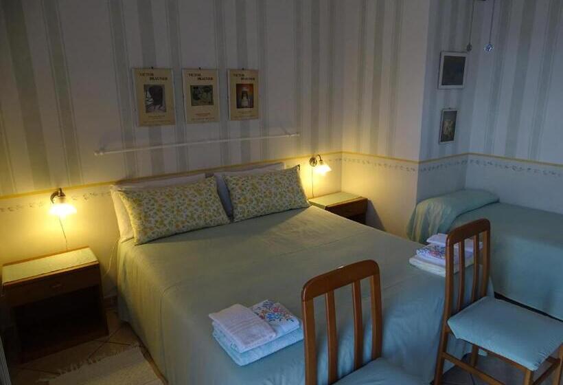 标准三人间, La Casa Del Sole