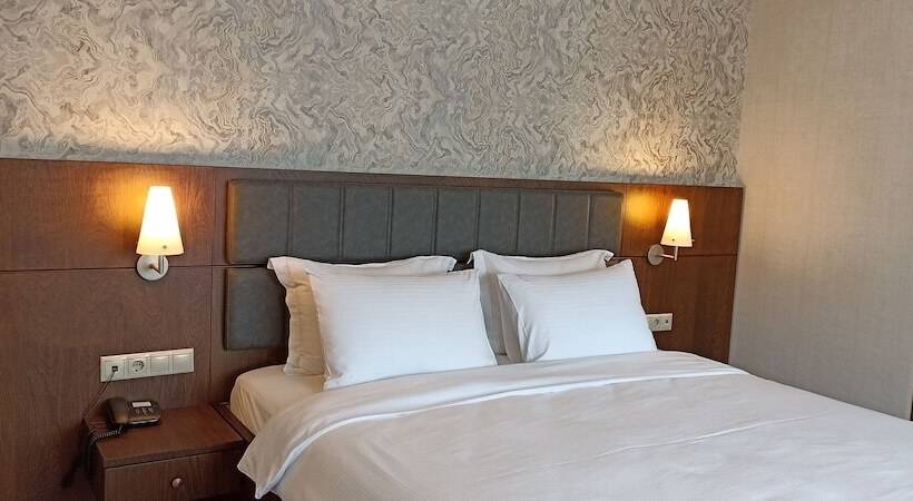 Люкс Повышенной Комфортности, Iris Hotel & Spa