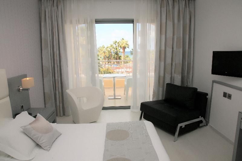 Номер Стандарт Вид на Бассейн, Mareiro Hotel Beira Mar