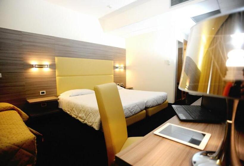 Номер Стандарт Трехместный, Palace Inn Rome Fiano