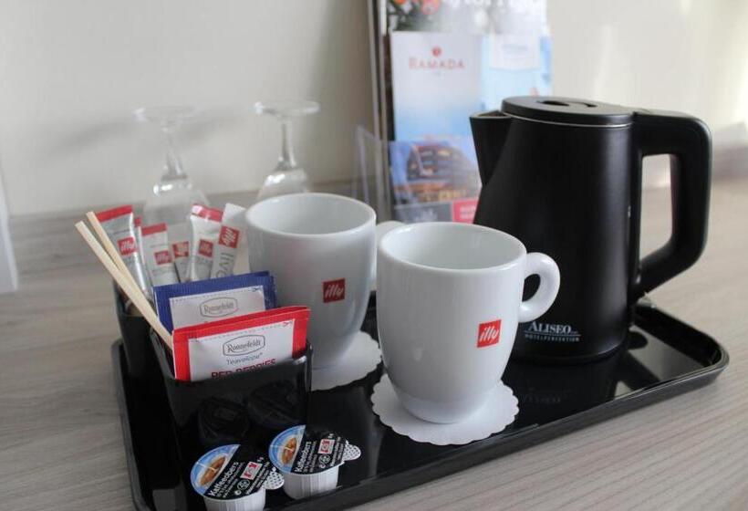 장애인을 위한 스탠다드 룸, Ramada Graz