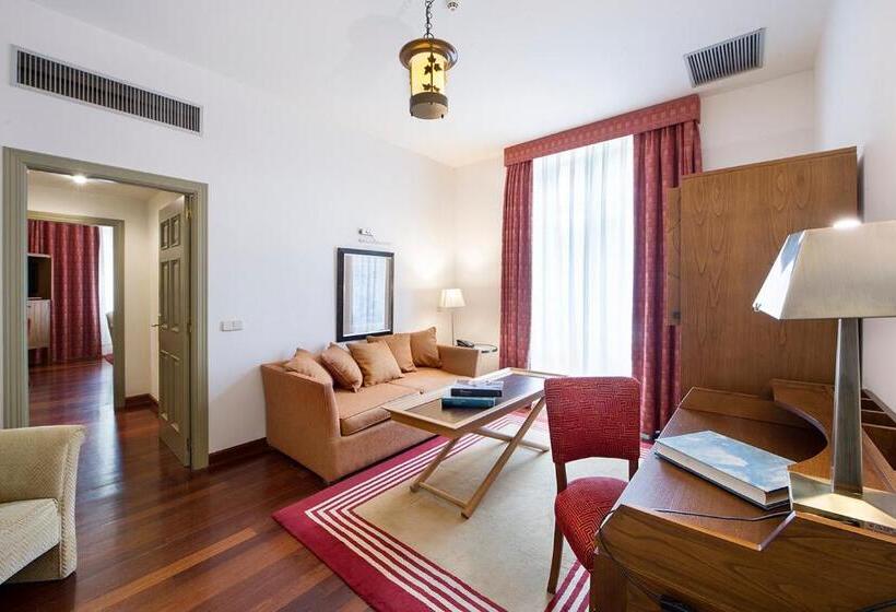סוויטת ג'וניור, Parador De Limpias