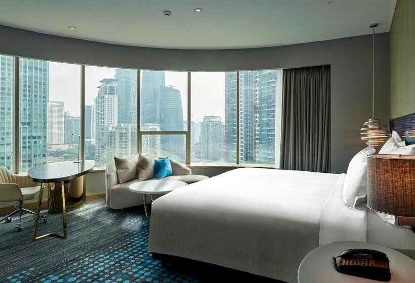 Номер Премиум, Pullman Kuala Lumpur City Centre Hotel & Residences