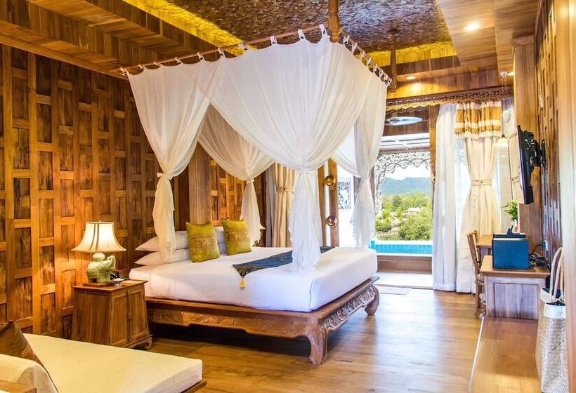 سوئیت با چشم‌انداز, Santhiya Tree Koh Chang Resort