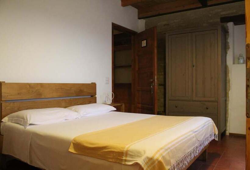 Номер Стандарт Трехместный, Agriturismo Bassarì
