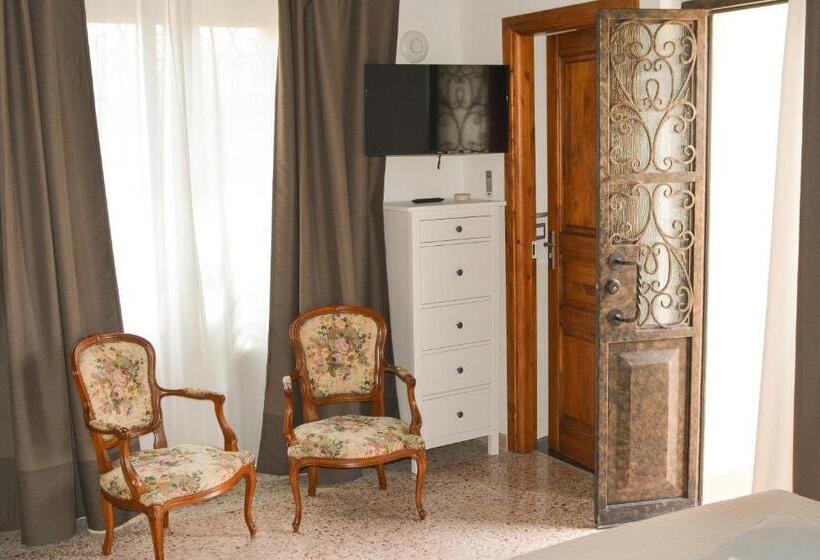 스탠다드 발코니 룸, Palazzo Candida B&b