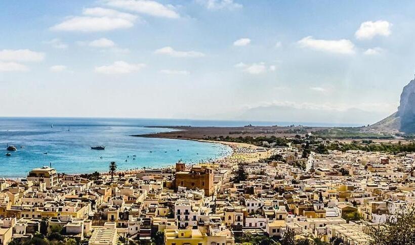 اتاق استاندارد سه تخته با چشم‌انداز, B&b Castiglione