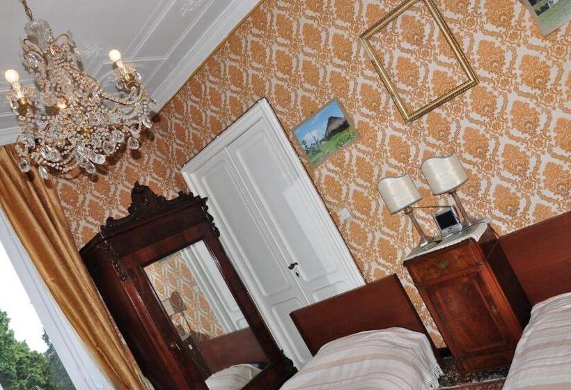 اتاق استاندارد سه تخته با سرویس بهداشتی مشترک, Il Ciottolo