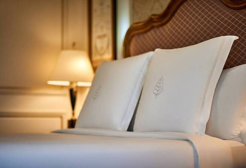 سوئیت پرزیدنت, Four Seasons  Cairo At The First Residence