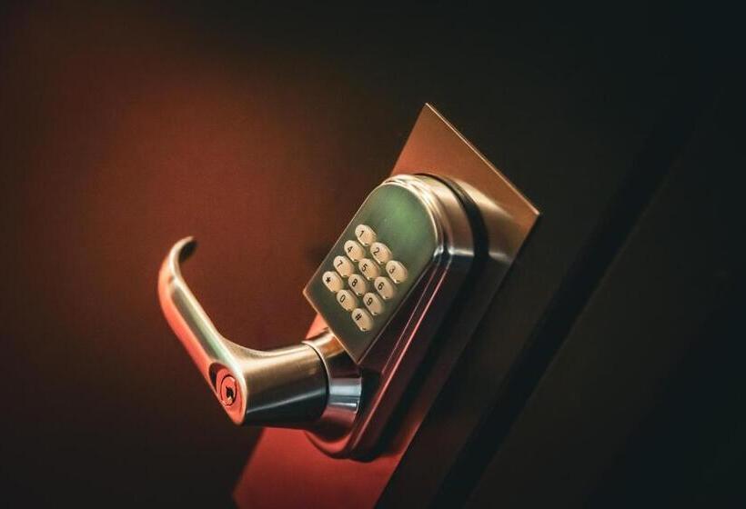 Семейный Номер, Frøken Skjolds Hotel Lyngengården