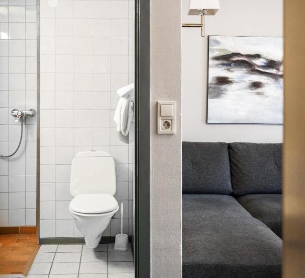 Семейный Номер, Frøken Skjolds Hotel Lyngengården