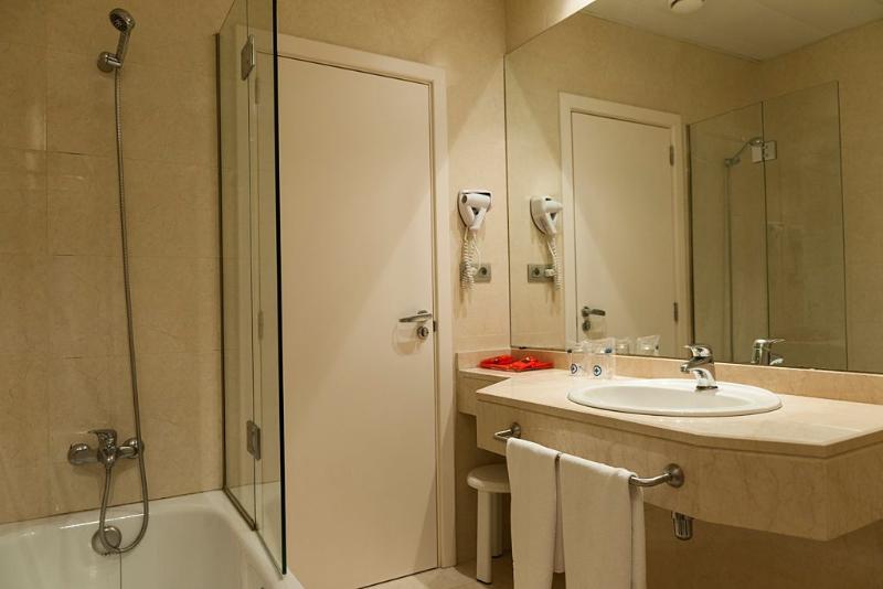 Habitación Cuádruple Estándar, Mediterraneo
