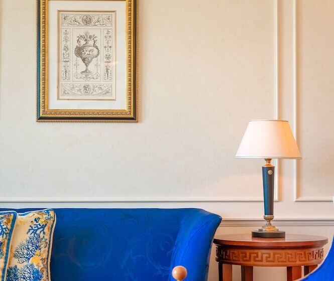 Люкс Повышенной Комфортности, Imperial Hotel Gold Coast