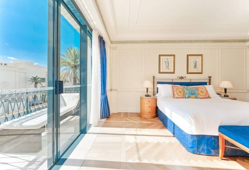 סוויטה, Imperial Hotel Gold Coast