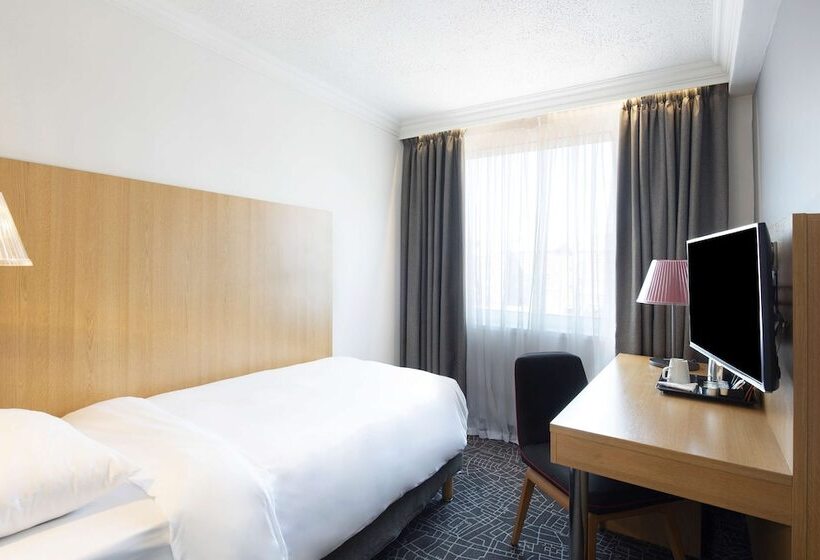 Номер Стандарт, Radisson Hotel York