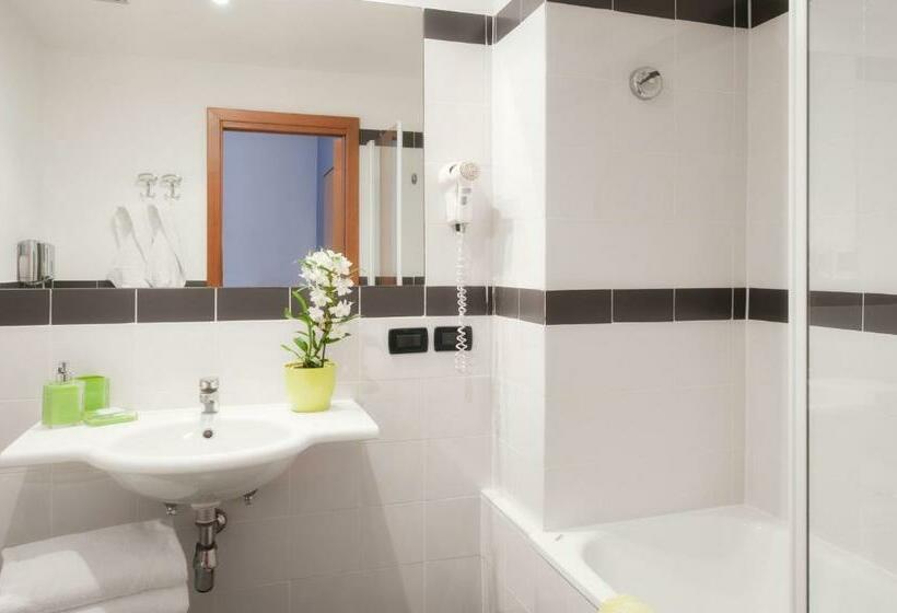 اتاق استاندارد سه نفره, Best Western Ars