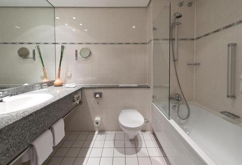 Номер Executive, Leonardo Hotel Heidelberg