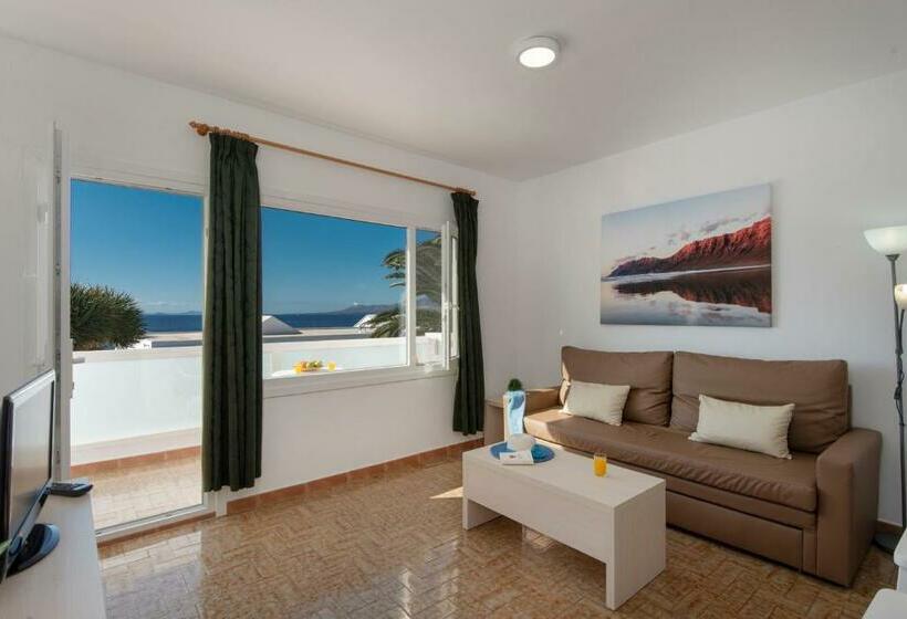 Апартаменты 1 Спальня Вид на Море, Rocas Blancas Apartments