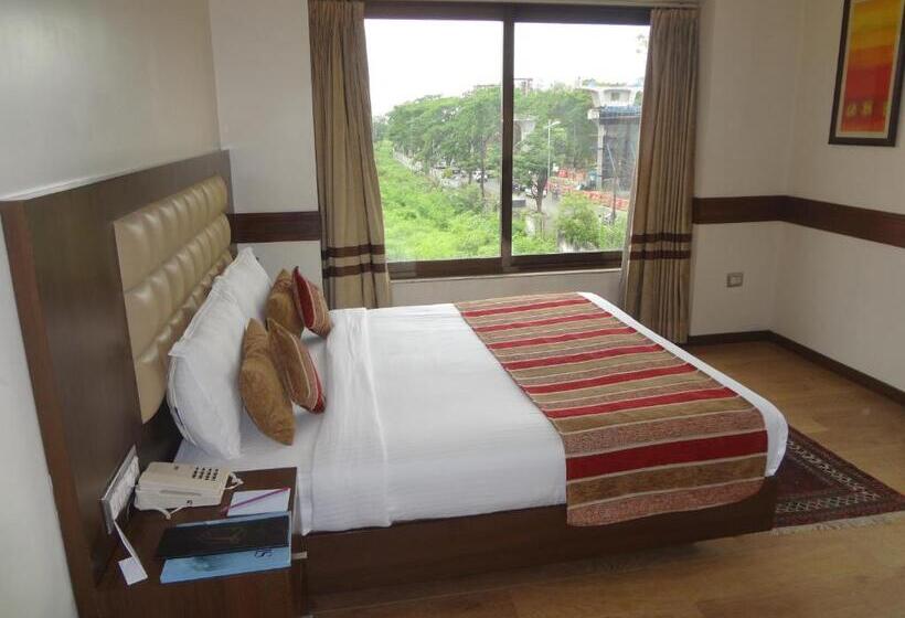 اتاق پرمیوم, The Legend Inn @nagpur