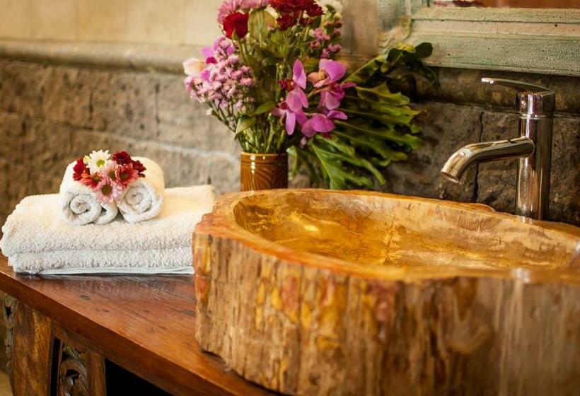 Quarto Superior com Sacada, Taman Rahasia Tropical Sanctuary And Spa
