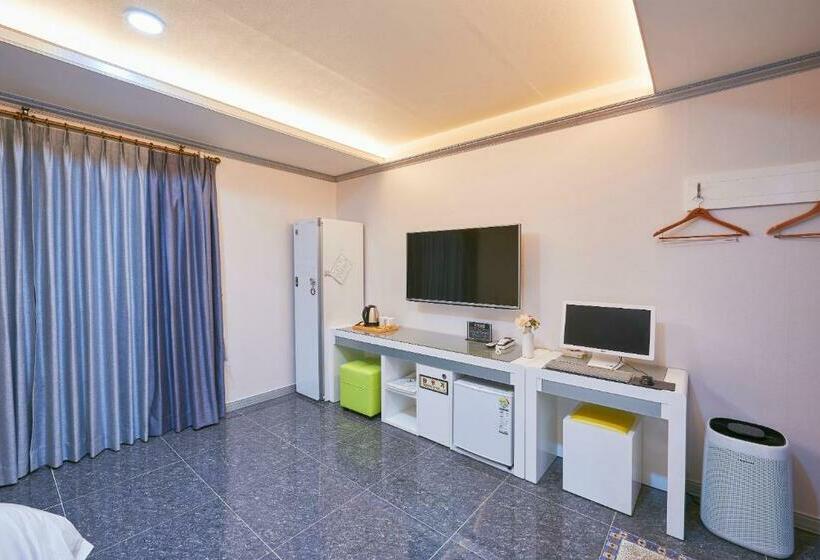 Номер Deluxe, Hound Hotel Sangmu