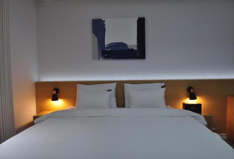Номер Deluxe, Hound Hotel Sangmu