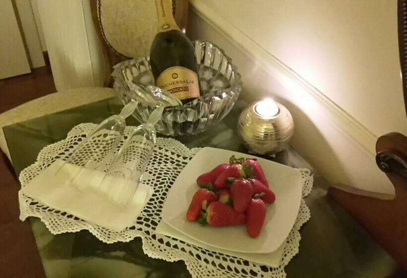 سوییت خانوادگی, Palazzo Salini Luxury B&b