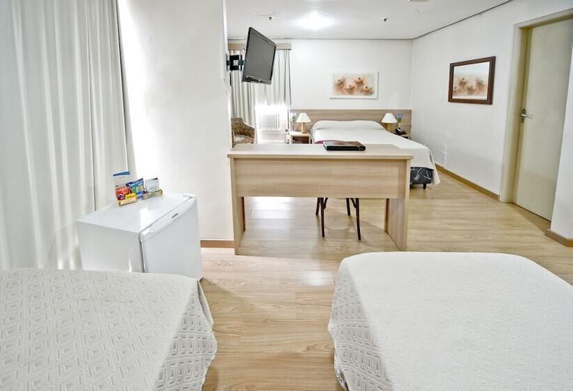 Семейный Номер, Dan Inn Express Porto Alegre   Próximo Ao Araújo Vianna E Ao Complexo Hospitalar Santa Casa