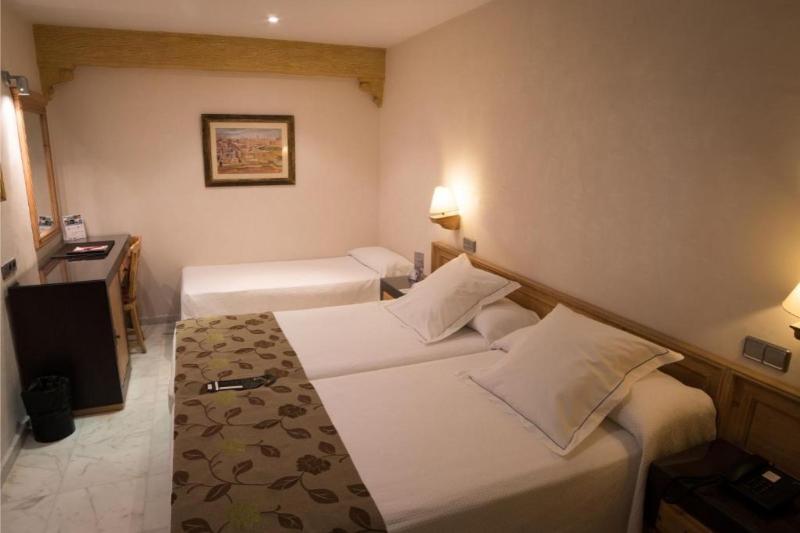 장애인을 위한 킹사이즈 침대 스탠다드 룸, Holiday Inn Express Minden, An Ihg