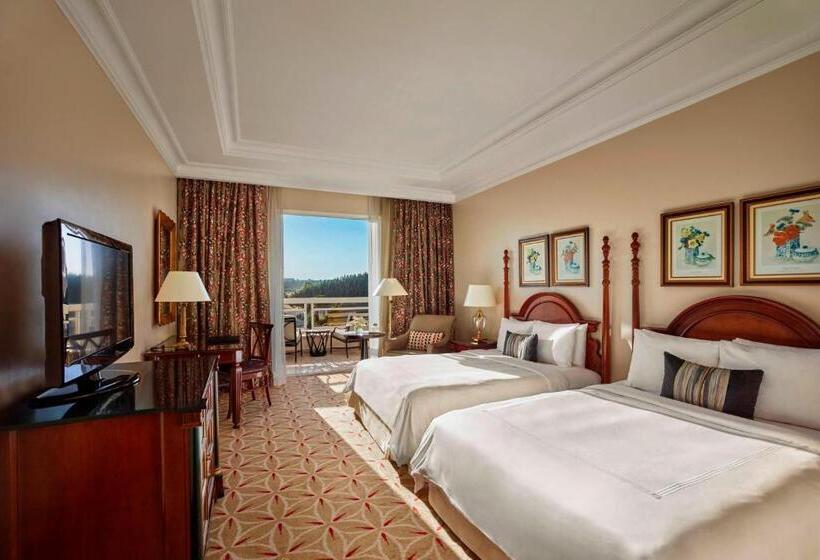اتاق لوکس با چشم‌انداز استخر, Jw Marriott Hotel Cairo