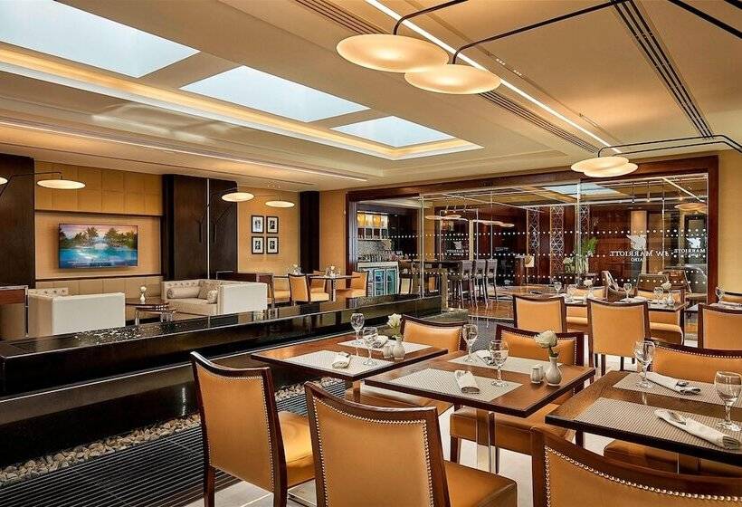 سوییت اجرایی, Jw Marriott Hotel Cairo