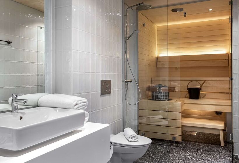 اتاق اجرایی با چشم‌انداز دریا, Radisson Blu Hotel, Oulu