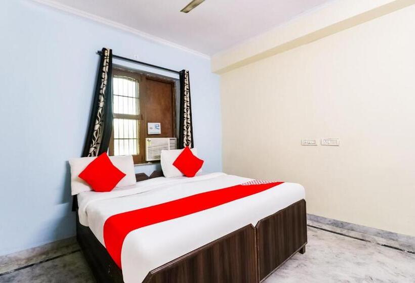 Triple Classic Room, Flagship Maurya Residency