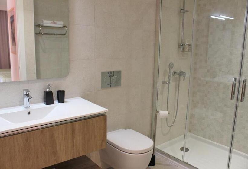 استودیو استاندارد با بالکن, Cardeal Suites & Apartments