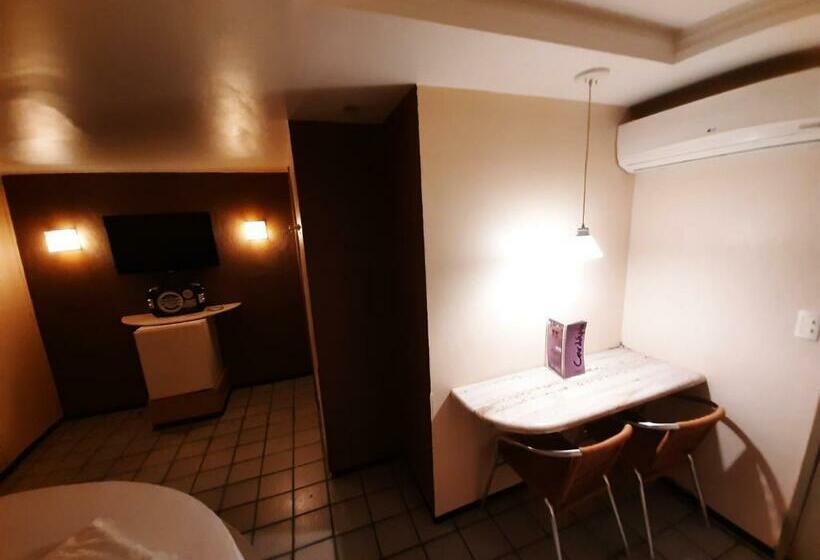 스위트, Fada Hotel   Motel Adults Only