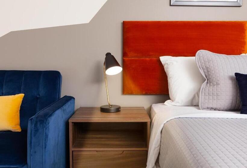 Suíte 2 Dormitórios, 4411 Inn & Suites