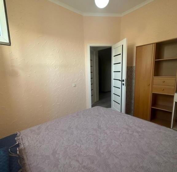 اتاق استاندارد, Sweet Home Hostel