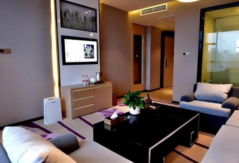 Люкс Повышенной Комфортности, Lavande Hotel Neijiang Hanan Avenue