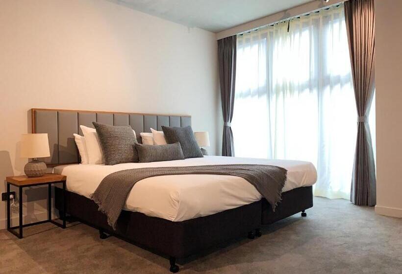 스탠다드 스튜디오, Clarion Apartments South Melbourne