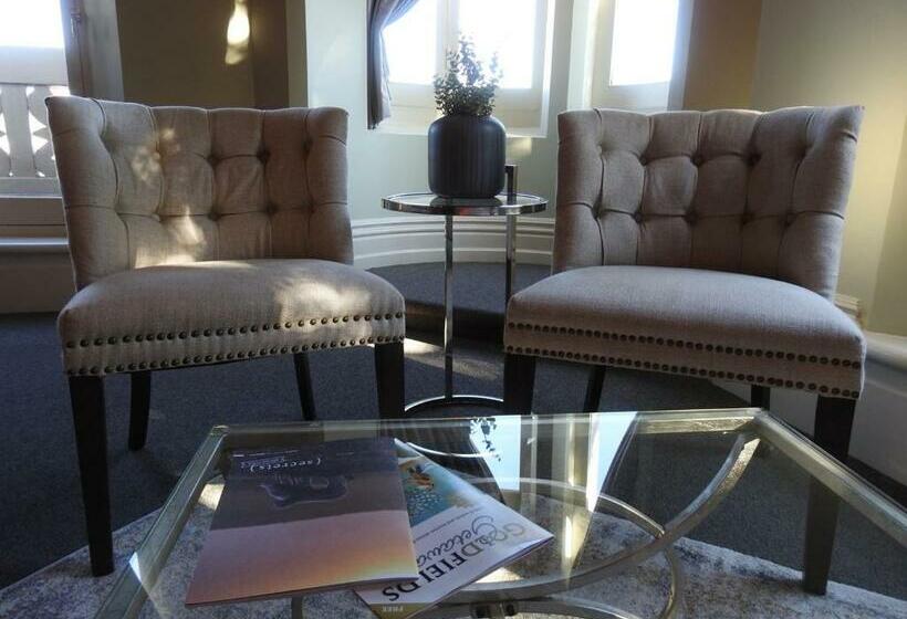 스탠다드 룸 킹사이즈 침대, Bull And Mouth Hotel Maryborough Victoria