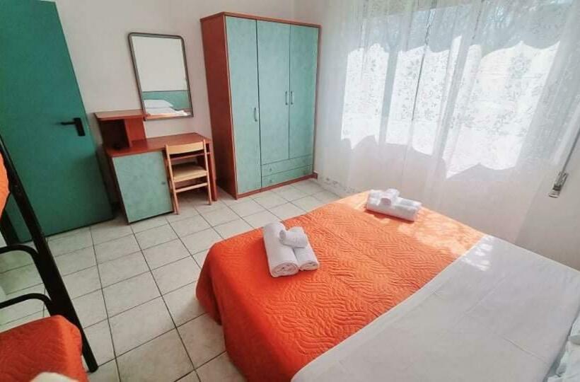 Номер Стандарт Трехместный, La Perla