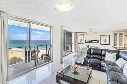 침실 2개 디럭스 아파트, One The Esplanade Apartments On Surfers Paradise