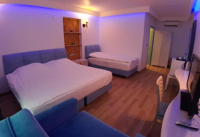 컴포트 트리플 룸, Alis Boutique Otel