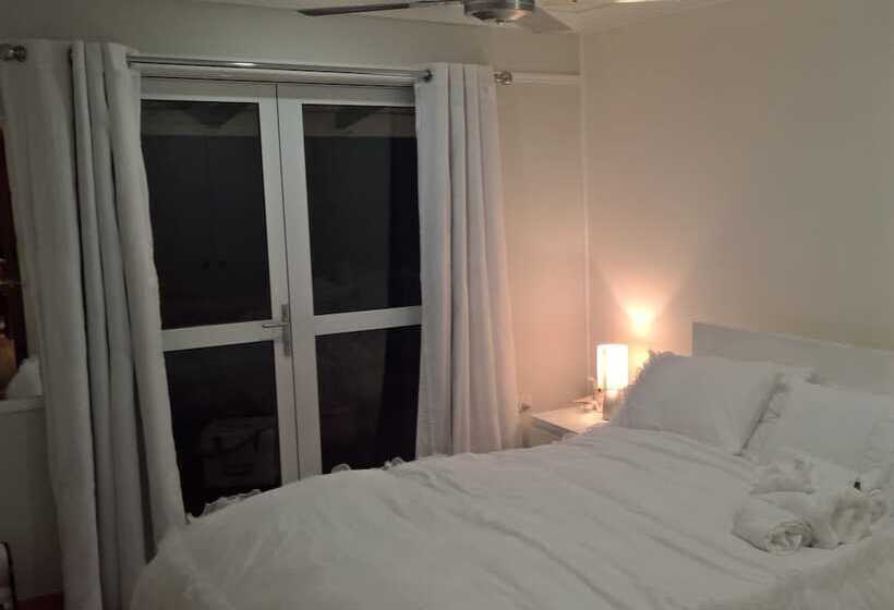 Номер Deluxe, Sienna S Chalet