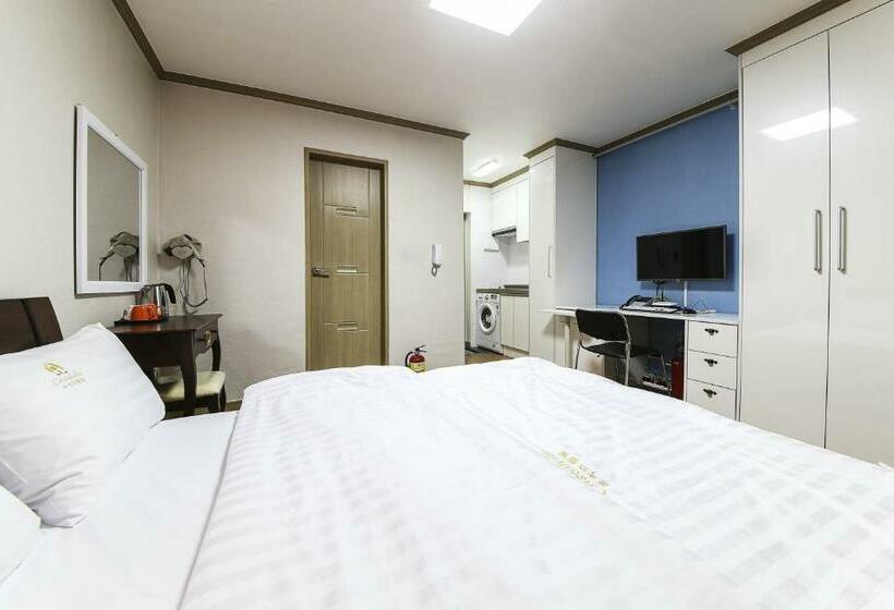 Quarto Estandar, Crystal Residence