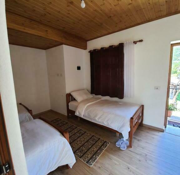 Трехместный Номер Классика, Guest House Flodisa