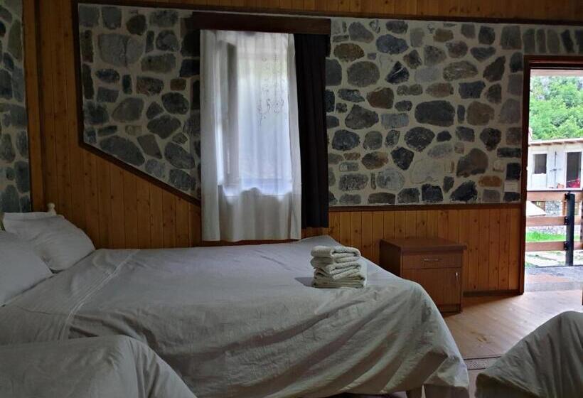 Семейный Номер, Guest House Flodisa