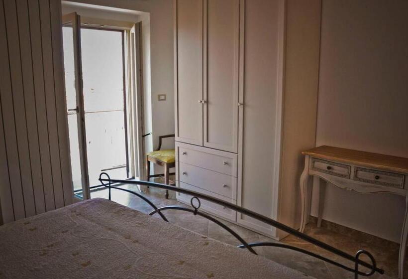 Апартаменты 2 Спальни, B&b La Voce Della Luna