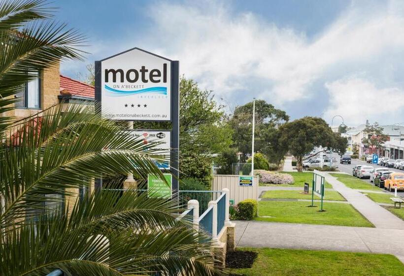 패밀리 룸, Motel On A Beckett